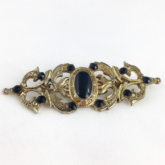 Vintage Jewelry - Vintage Victorian Style Brooch